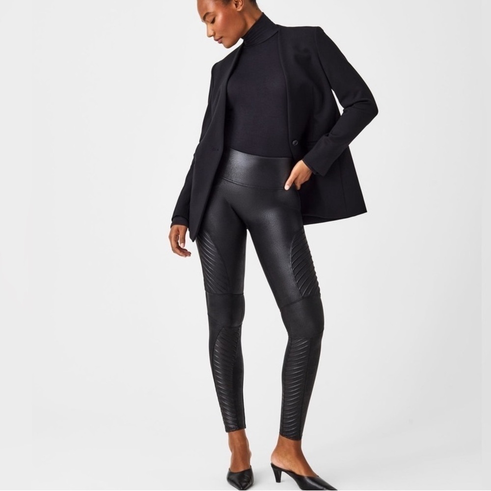 SPANX Faux Leather Moto Leggings in Black Sz S